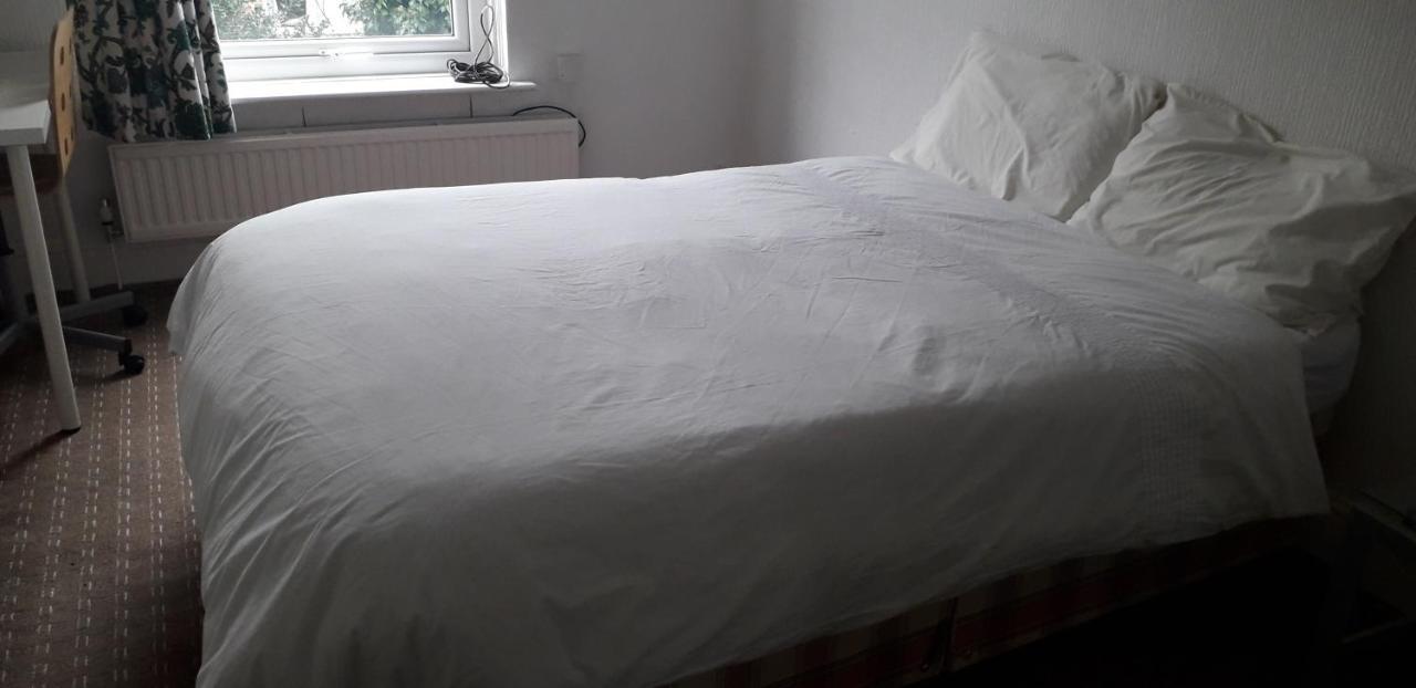 Bird Song Guest House Old Trafford Manchester Exterior foto